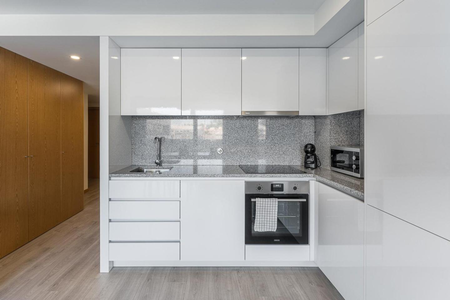 Guestready - Sleek Monochromatic In Bonfim Apartment Porto Exterior foto